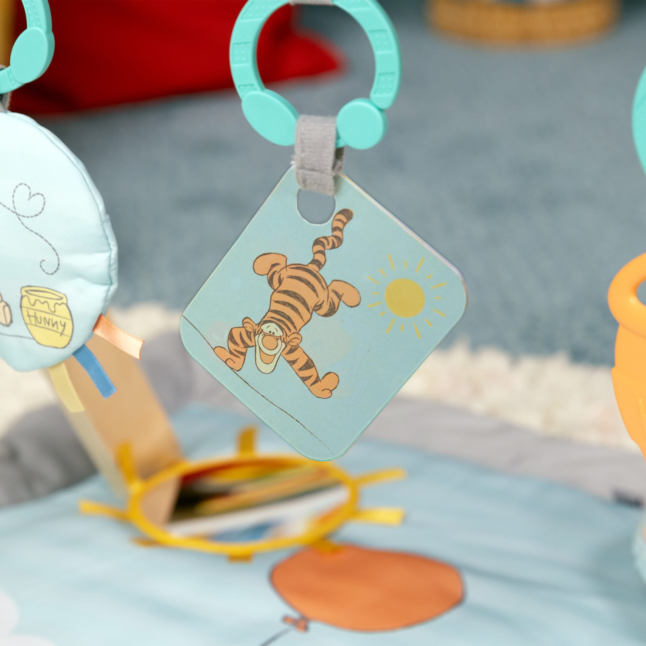 Bright Starts Disney Winnie the Pooh Once Upon a Tummy Time Activity Gym (Blue, 30 in x 30 in x 18.5 in) gbe0j