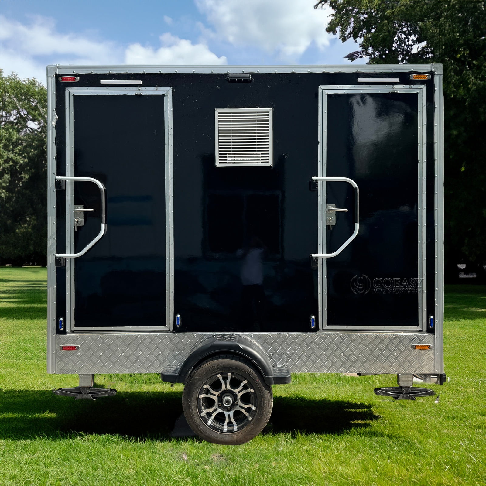 Goeasy Vehicle Black Series Dual-Stall Luxury Mobile Restroom Trailer with Sink (Black, 2-Stall) u9z77