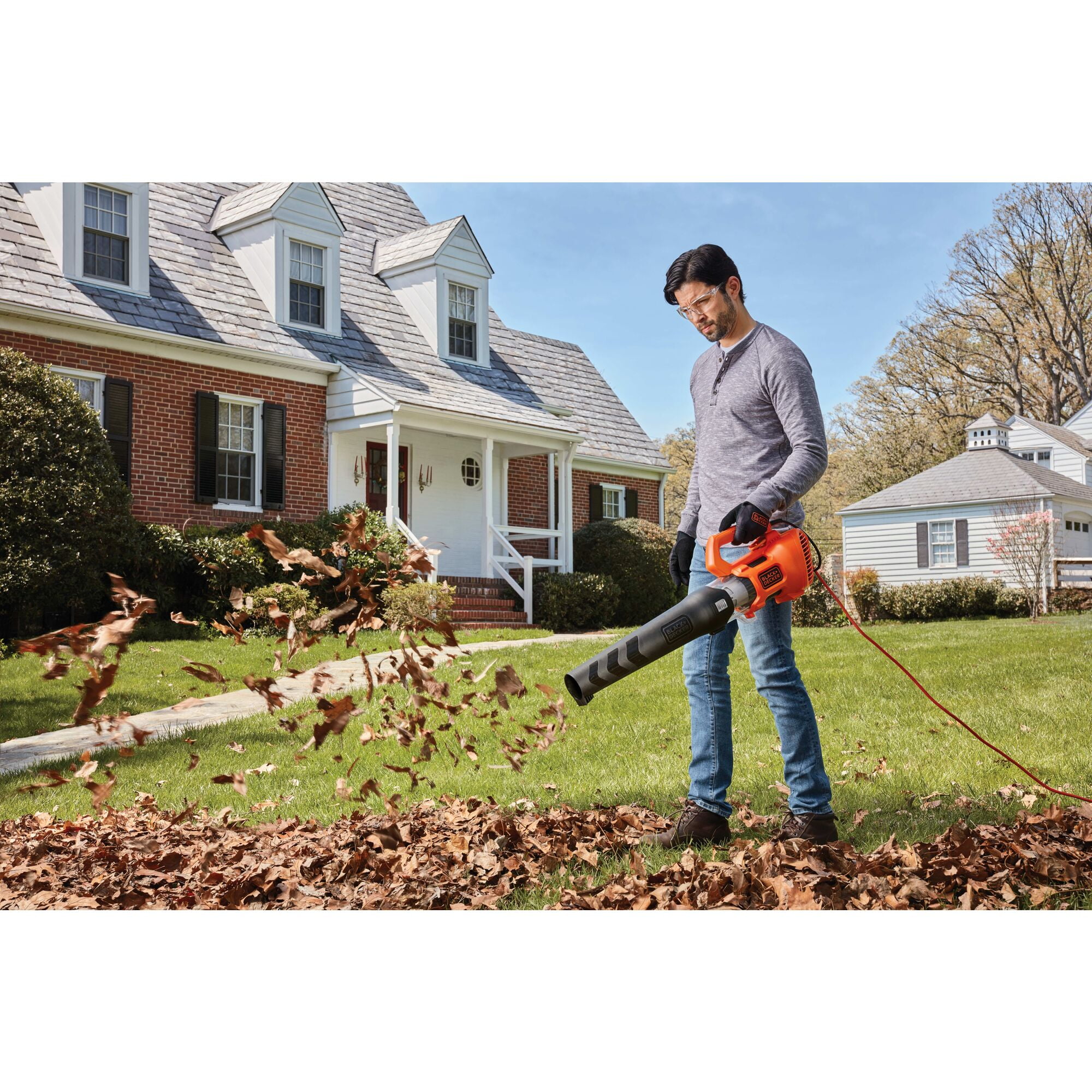 BLACK+DECKER Electric Axial Leaf Blower, 9 Amp High-Performance Yard Cleanup Tool (Black, 140 MPH) 9y9y4