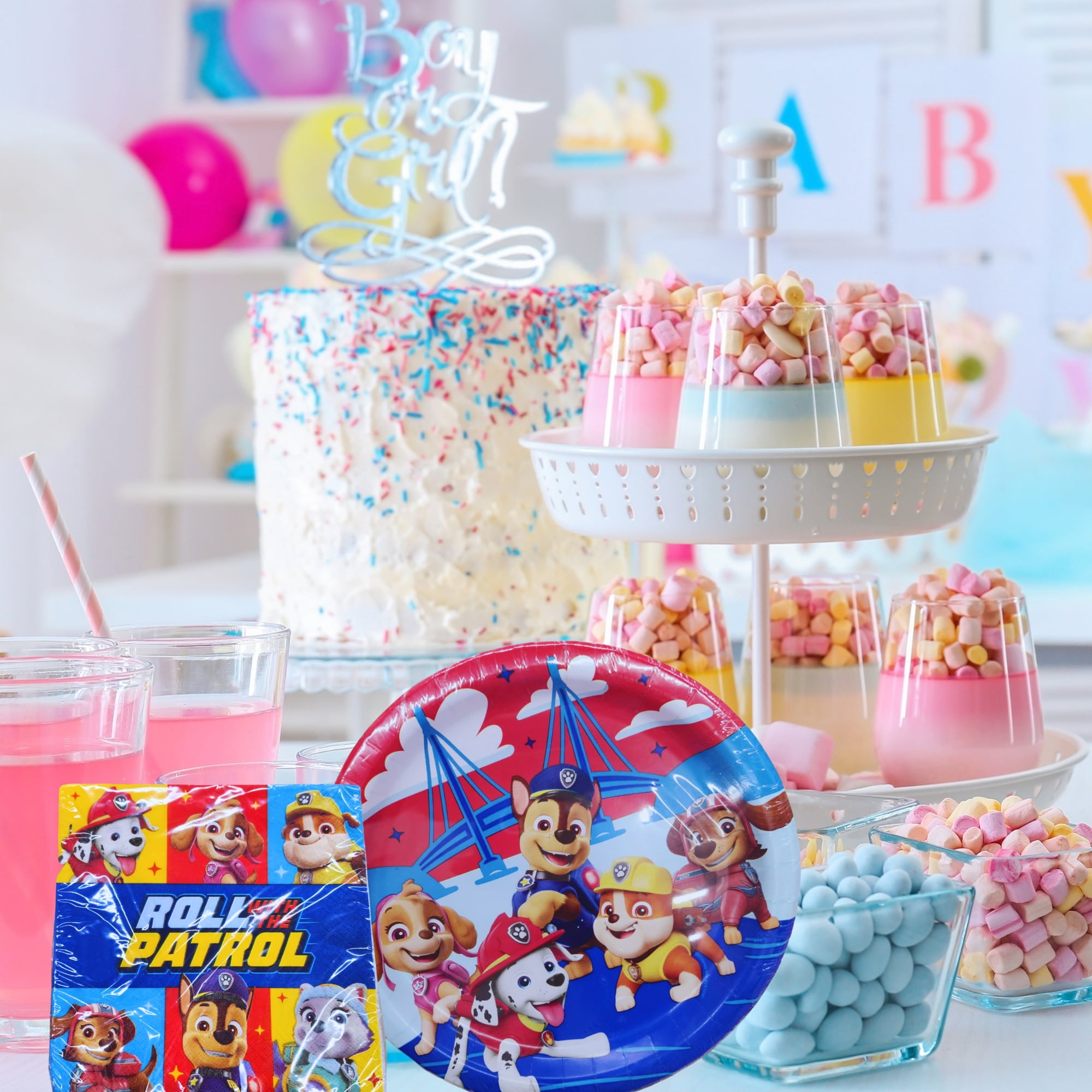 Greenbrier International Paw Patrol Party Supplies Set (8ct Plates, 16ct Napkins) Disposable Birthday Tableware (9 in) giey1
