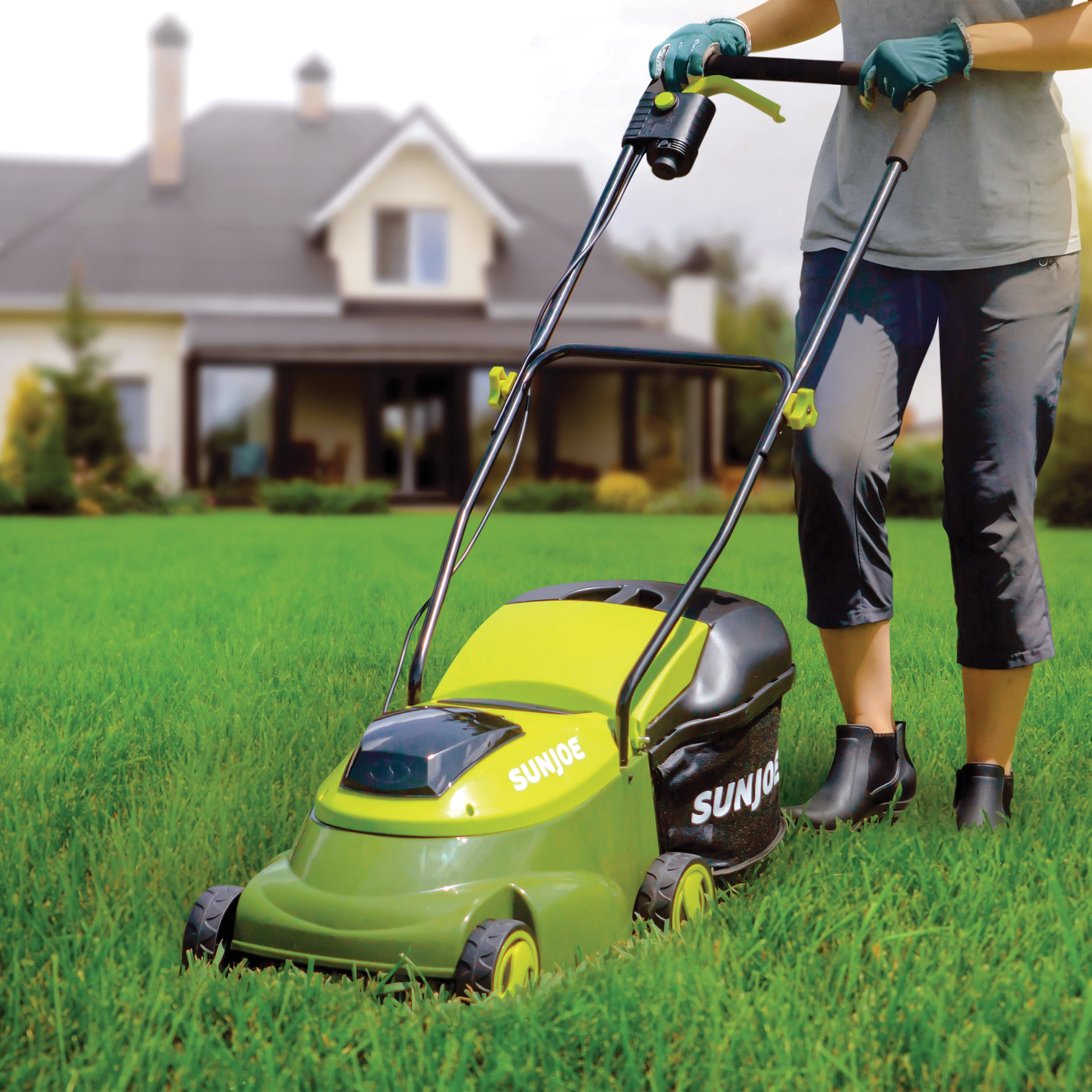 Sun Joe 24V Cordless 14-inch Brushless Push Lawn Mower (Green, 23.1 lb) d7rof