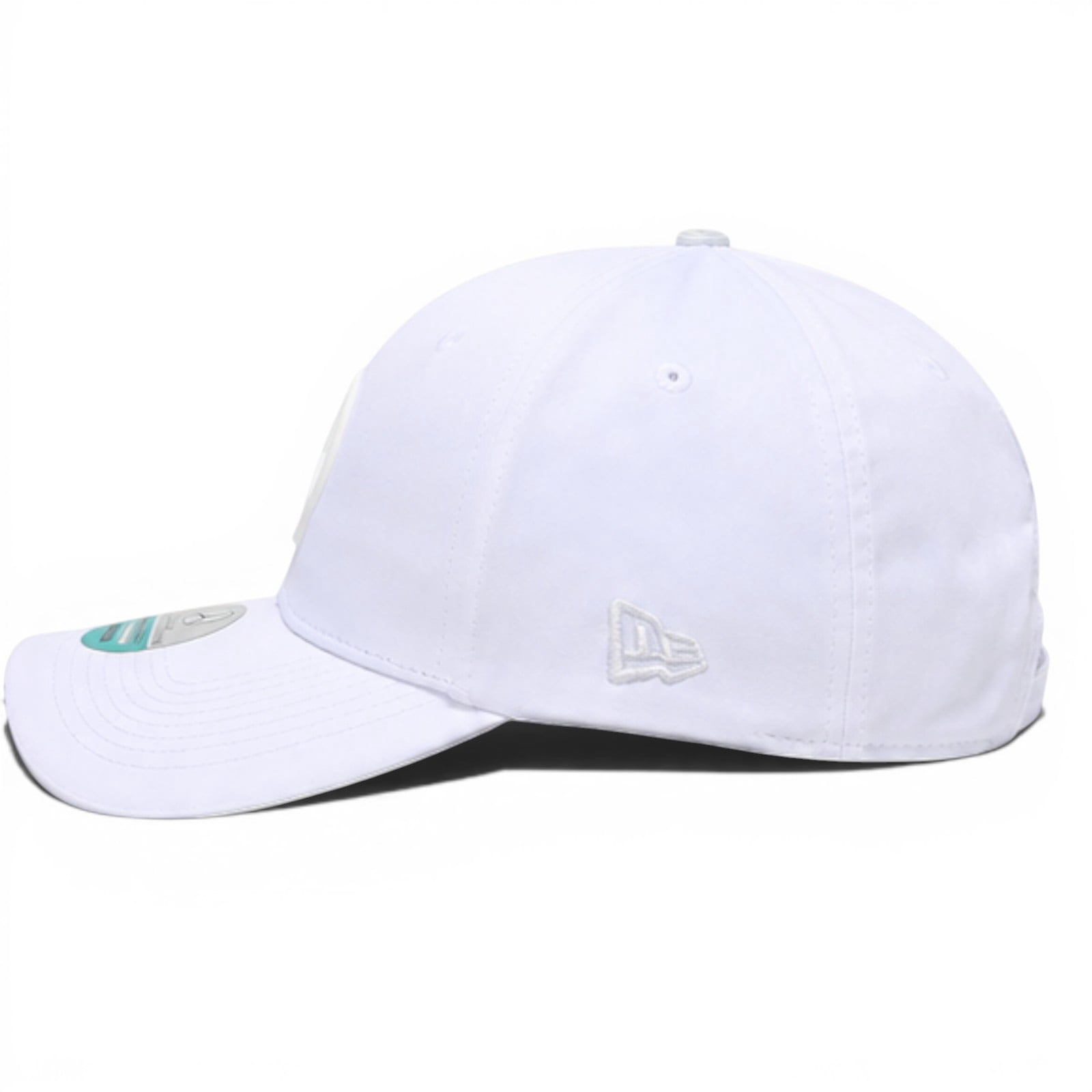 Mercedes-Benz AMG Petronas F1 Team Official Adjustable Hat (White, One Size) luswn