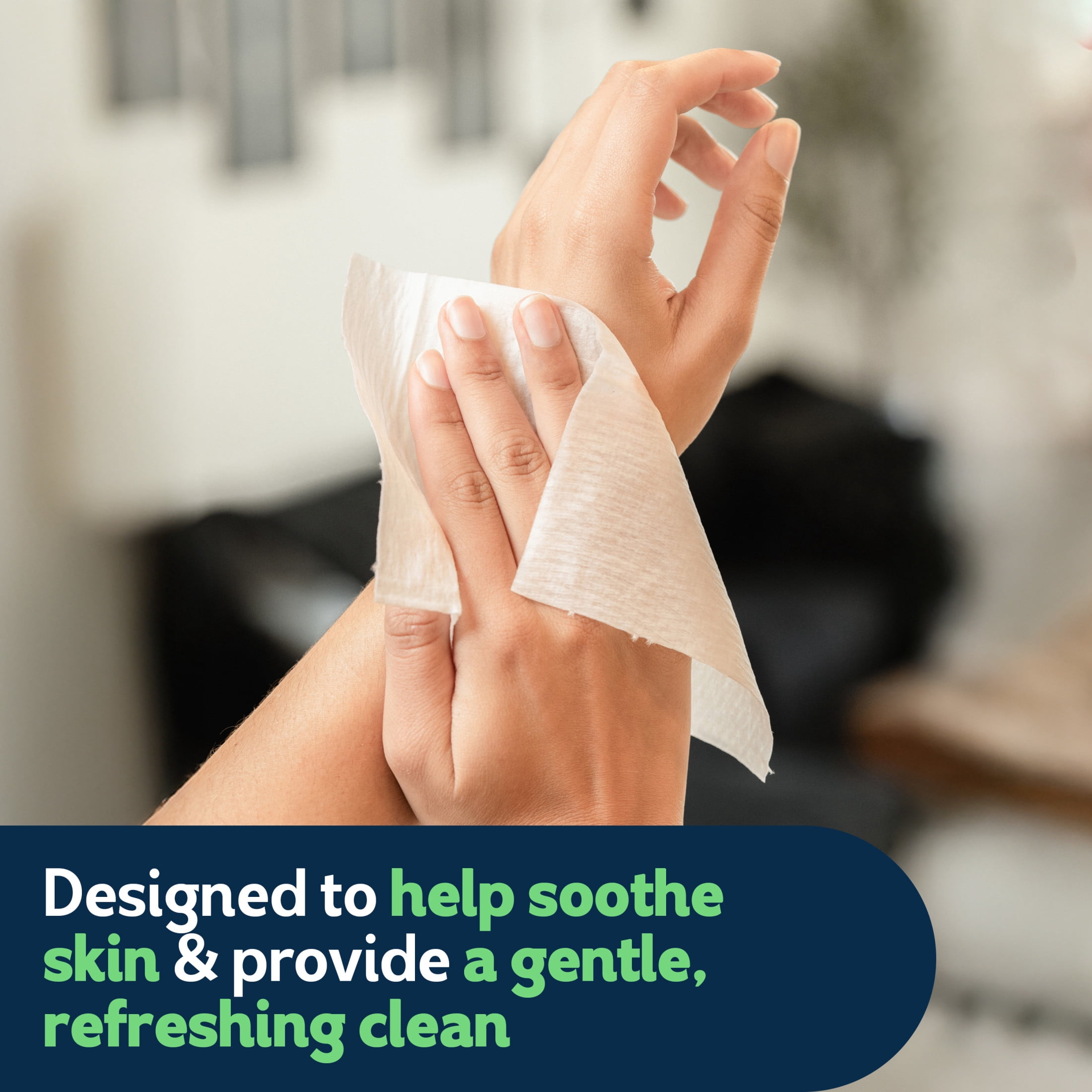 Cottonelle GentlePlus Flushable Wet Wipes, Soothing Aloe & Vitamin E (2 Flip-Top Packs, 84 Wipes Total) v1yjl