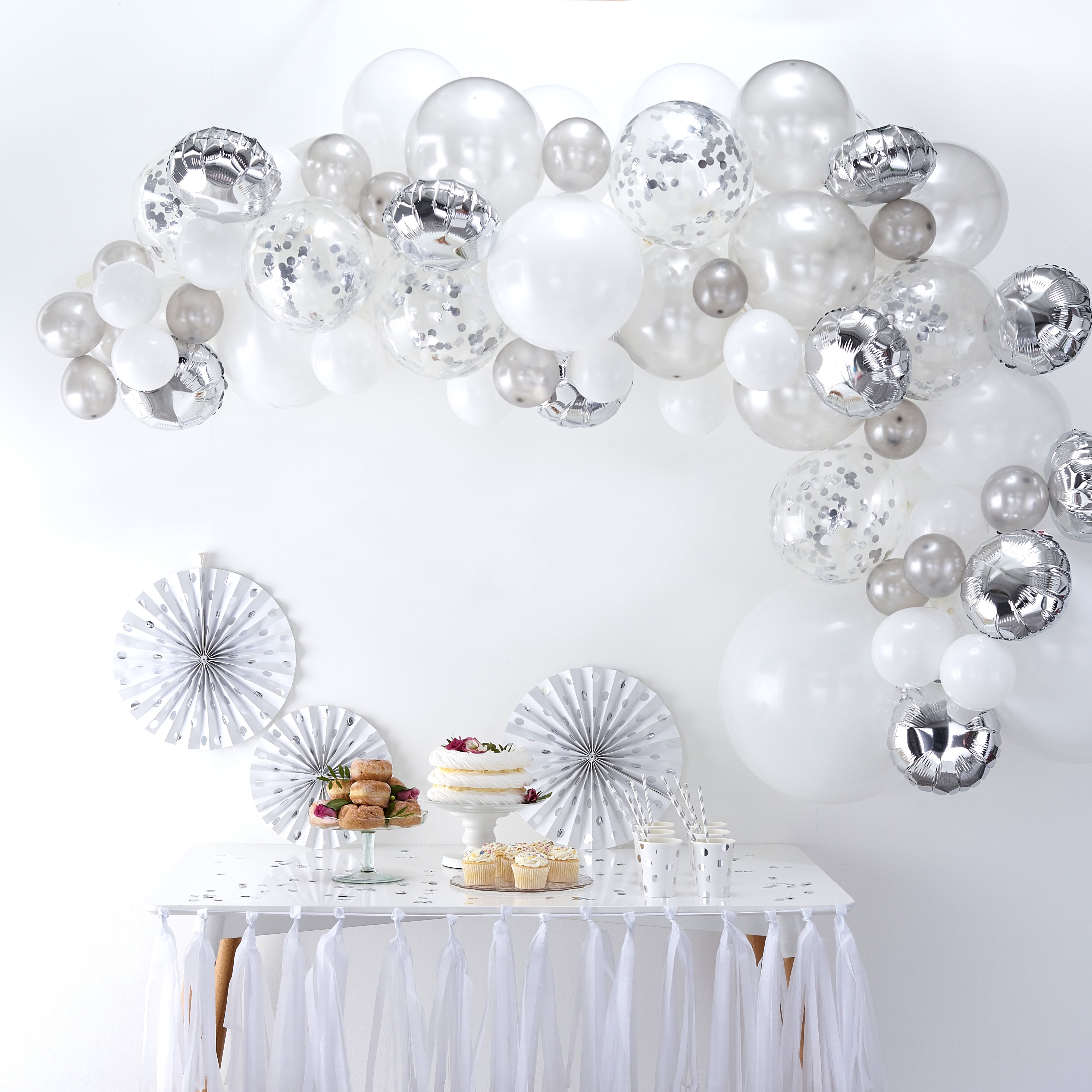 Ginger Ray Silver Balloon Garland DIY Arch Kit (70-Piece Set, 13.1 ft Tape) o5j9p