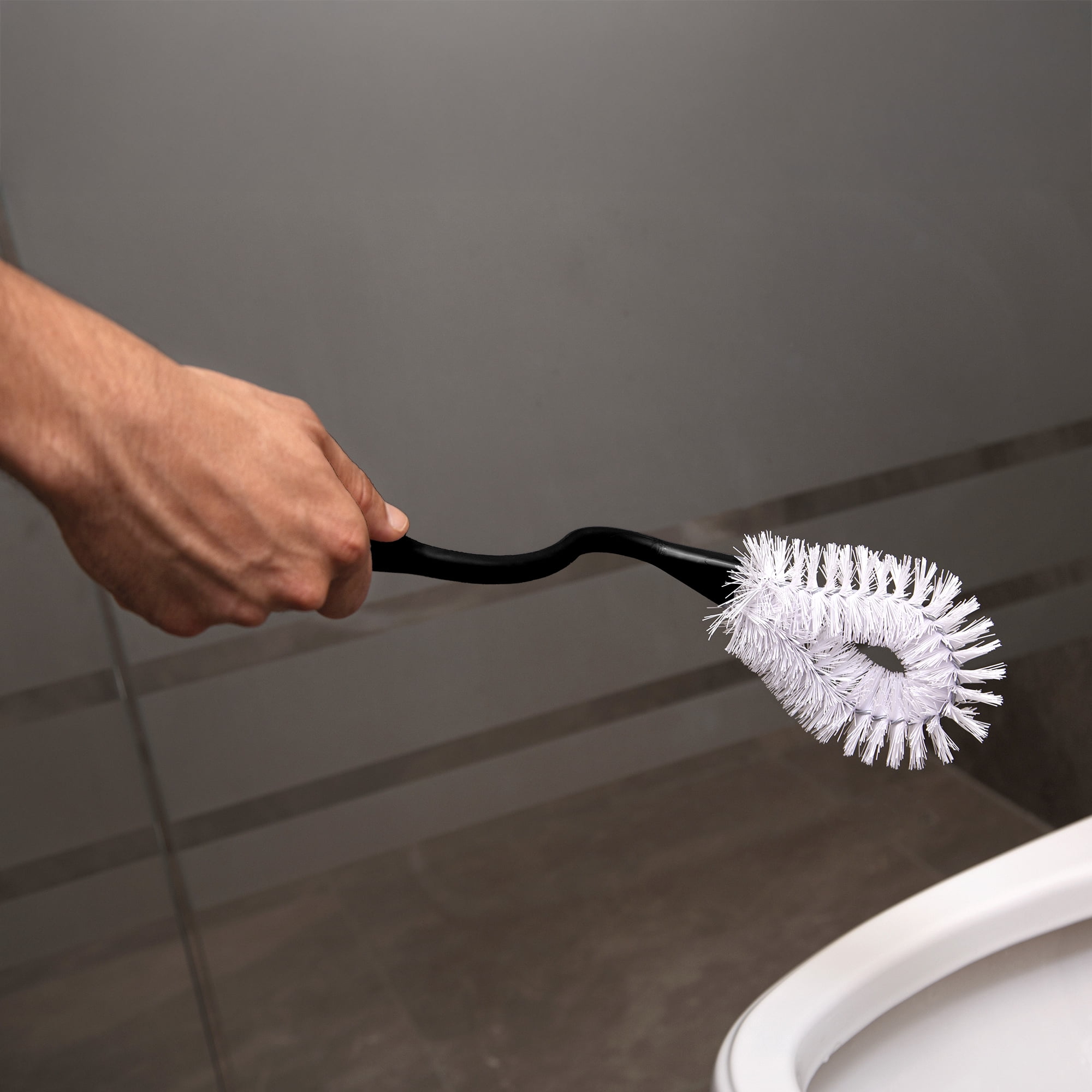 Mainstays Toilet Bowl Brush with Ergonomic Handle and Antimicrobial Bristles (Black, 17 in) xdh1q