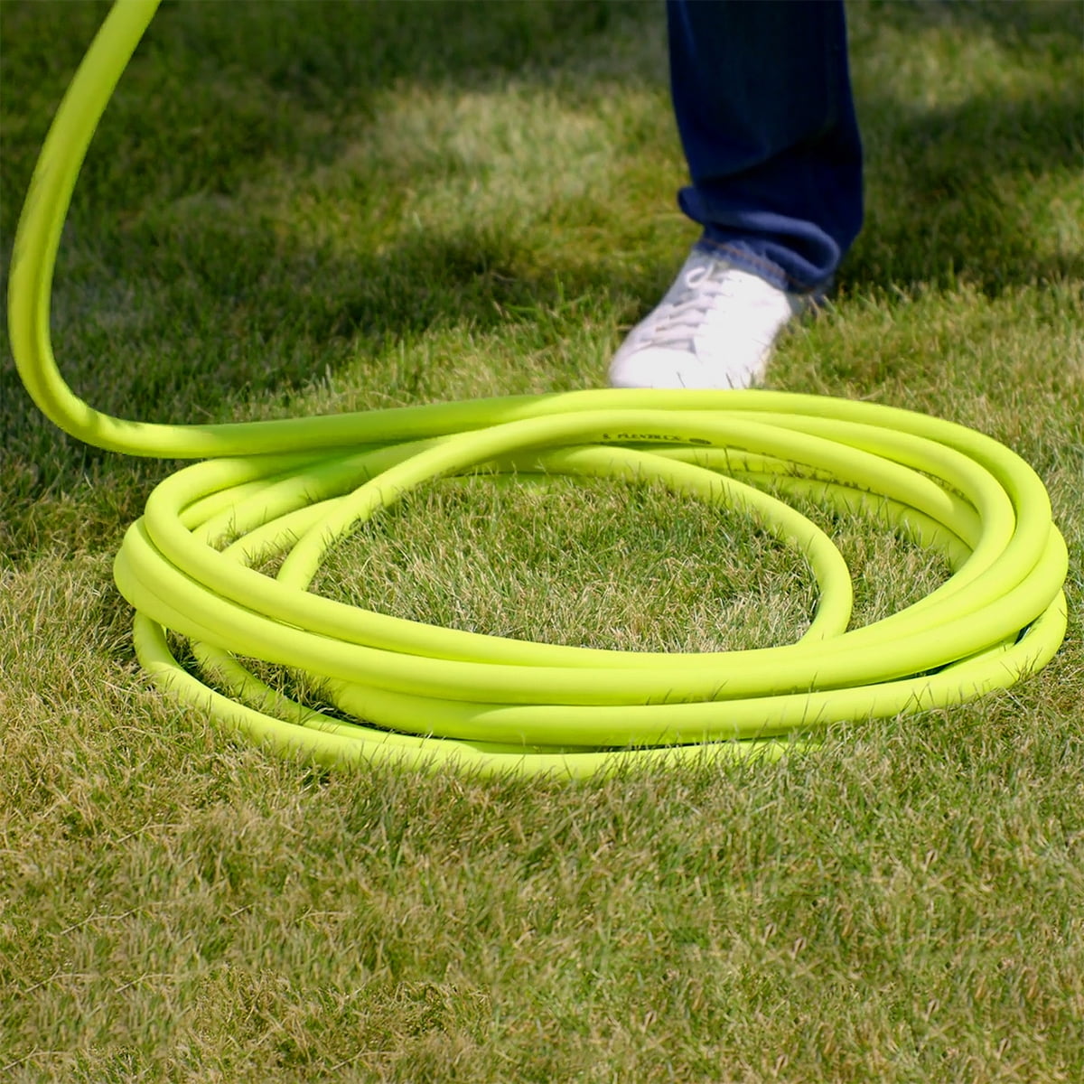 Flexzilla Garden Hose, Heavy-Duty All-Weather Flexible Water Hose (ZillaGreen, 0.75 in x 100 ft) idfri