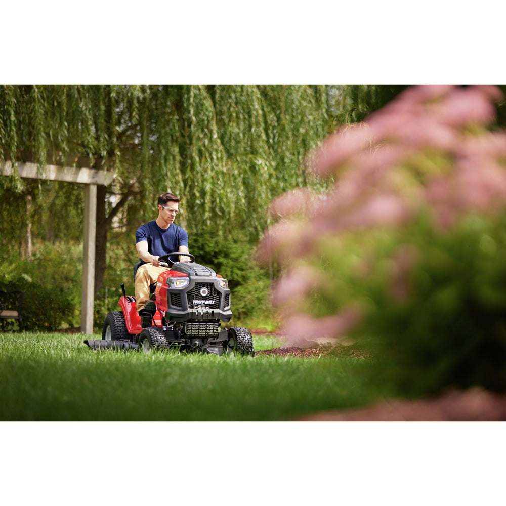 Troy-Bilt Bronco 46-inch Gas Riding Lawn Mower with 547cc Engine (46 in) 9wuns