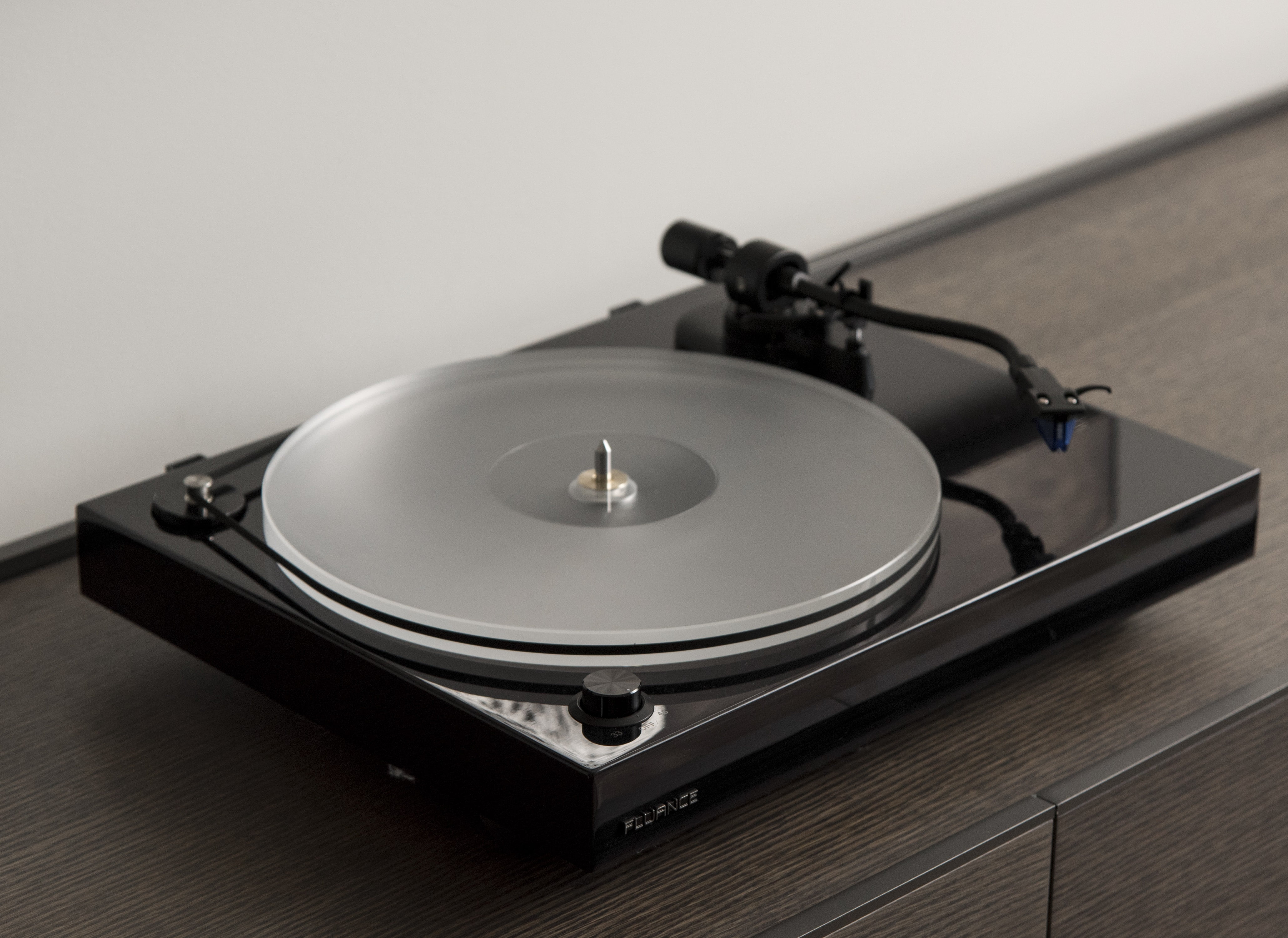 Fluance High Density Frosted Acrylic Platter and Steel Record Stabilizer for Reference Turntables (Black, 26.8 oz) np2cc