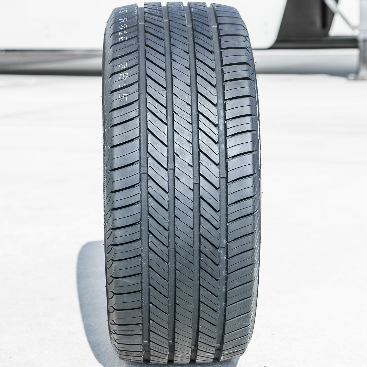 Venom Power Grand AM All Season Tire (255/70R15, XL Load Range) bzukt