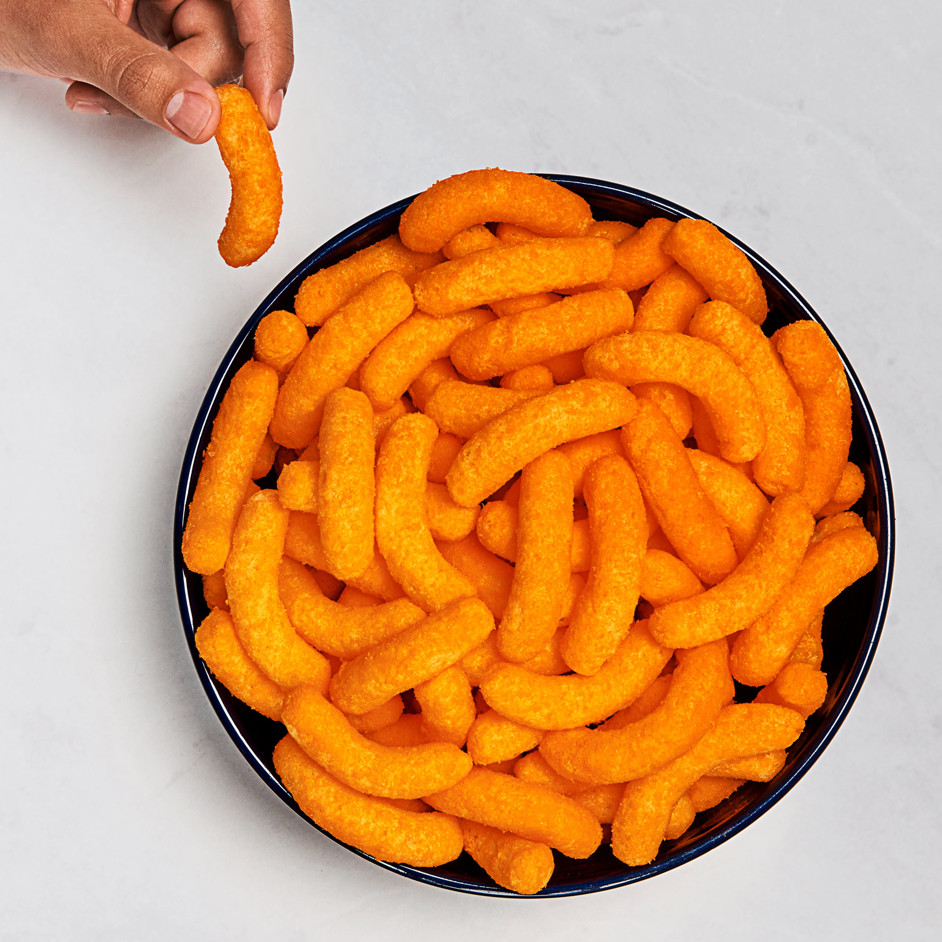 Cheetos Puffs Cheese Flavored Snack Chips (Original, 8 oz) 82niq - Image 3