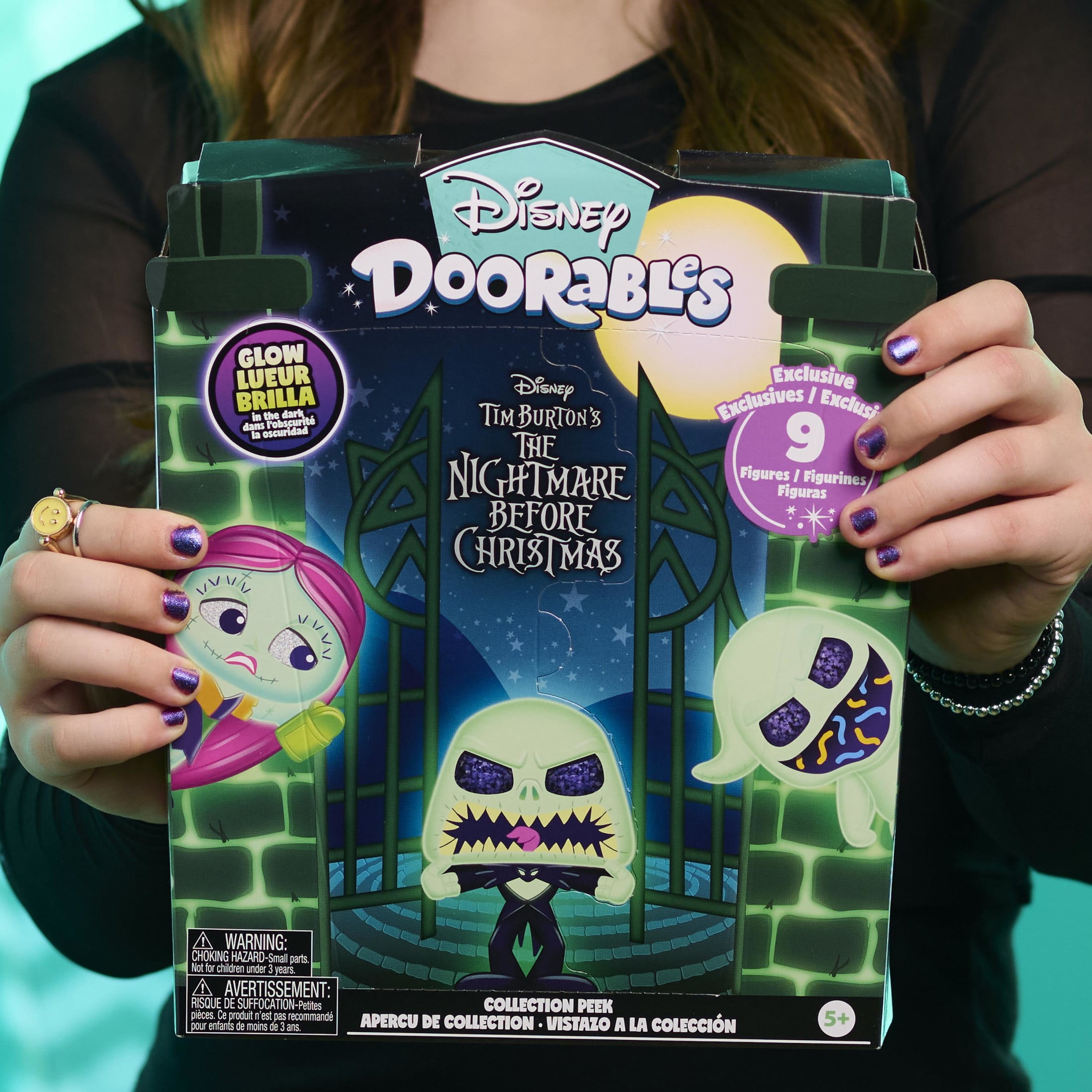 Disney Doorables The Nightmare Before Christmas Collection Peek, Glow-in-the-Dark Collectible Figures (9 Pack, 1.5 in) peg15