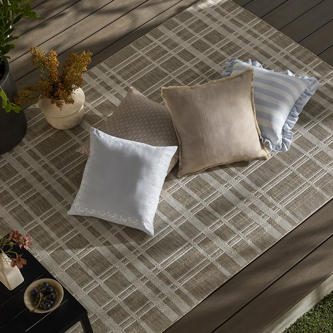 My Texas House Blake Outdoor Area Rug (White, 7 ft x 10 ft) ohz2t