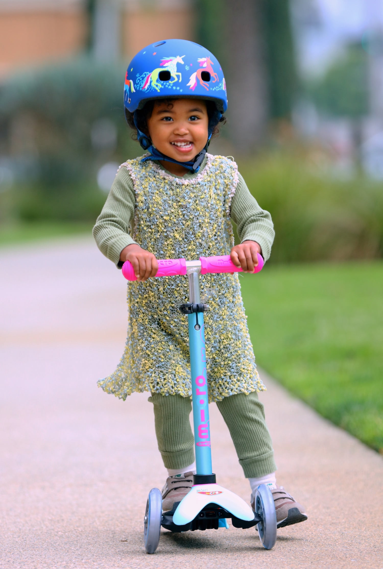 Micro Kickboard Mini Scooter Adjustable Handlebar Lightweight Design (Blue) 6zp3a