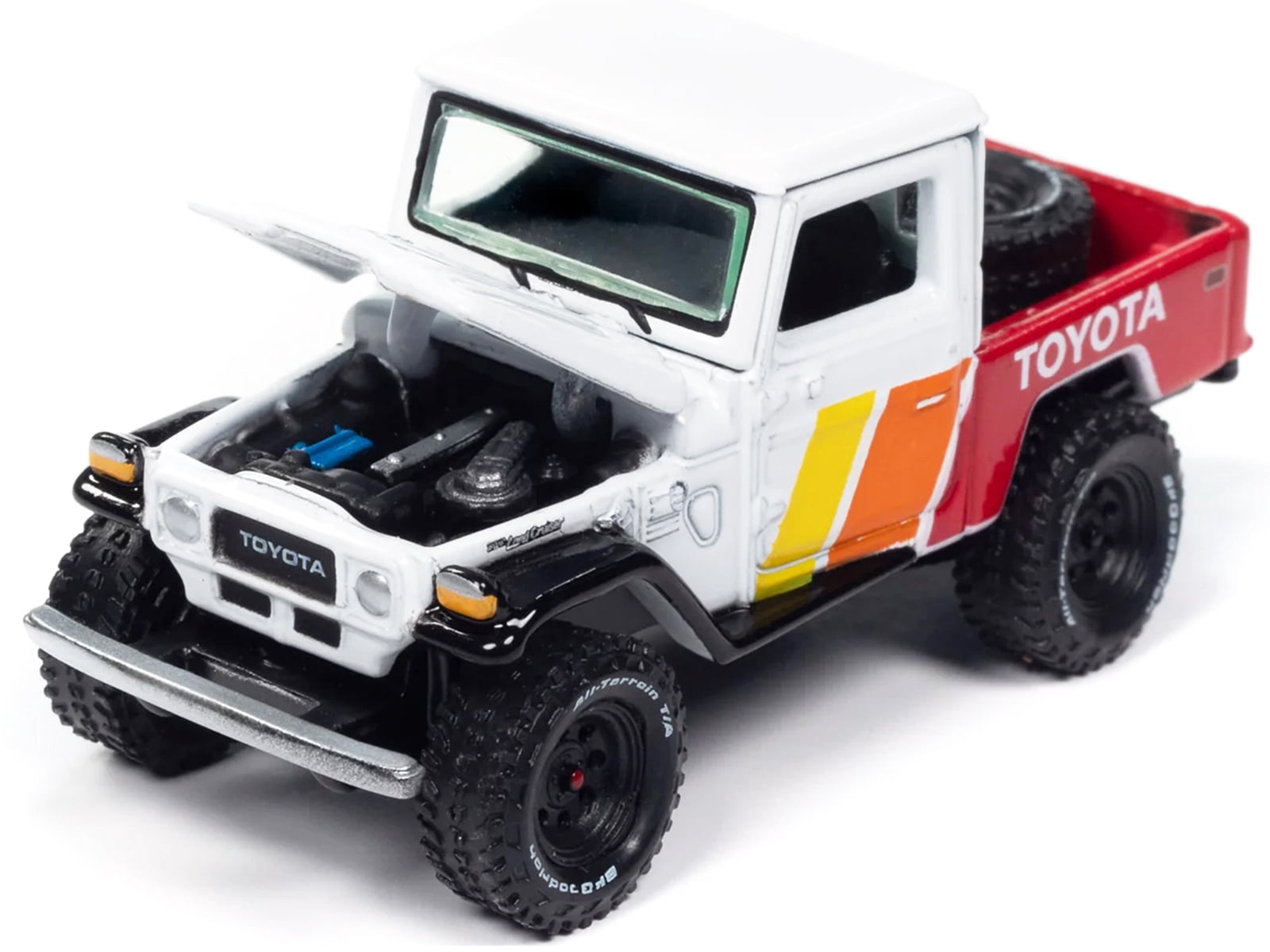 Johnny Lightning 1980 Toyota Land Cruiser Pickup Truck with Open Car Trailer (White and Red, 1/64 Scale) 8lpuh
