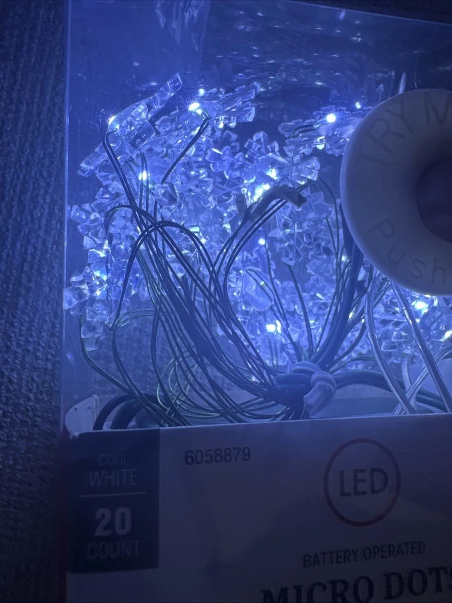 VAULT Micro Dots LED String Lights for Christmas Decor (Cool White, 20 Count) b28q0