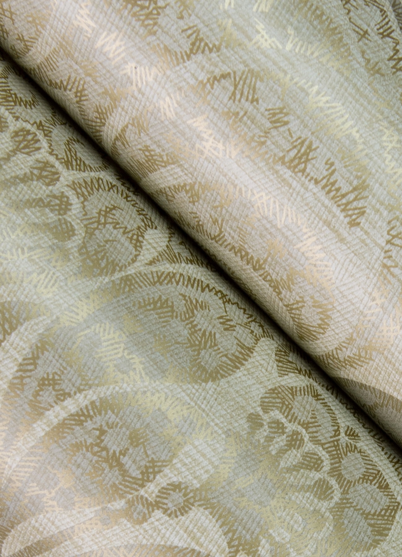 NuWallpaper Charisma Vinyl Peel and Stick Wallpaper (Gold, 216-in x 20.5-in) hvz5l