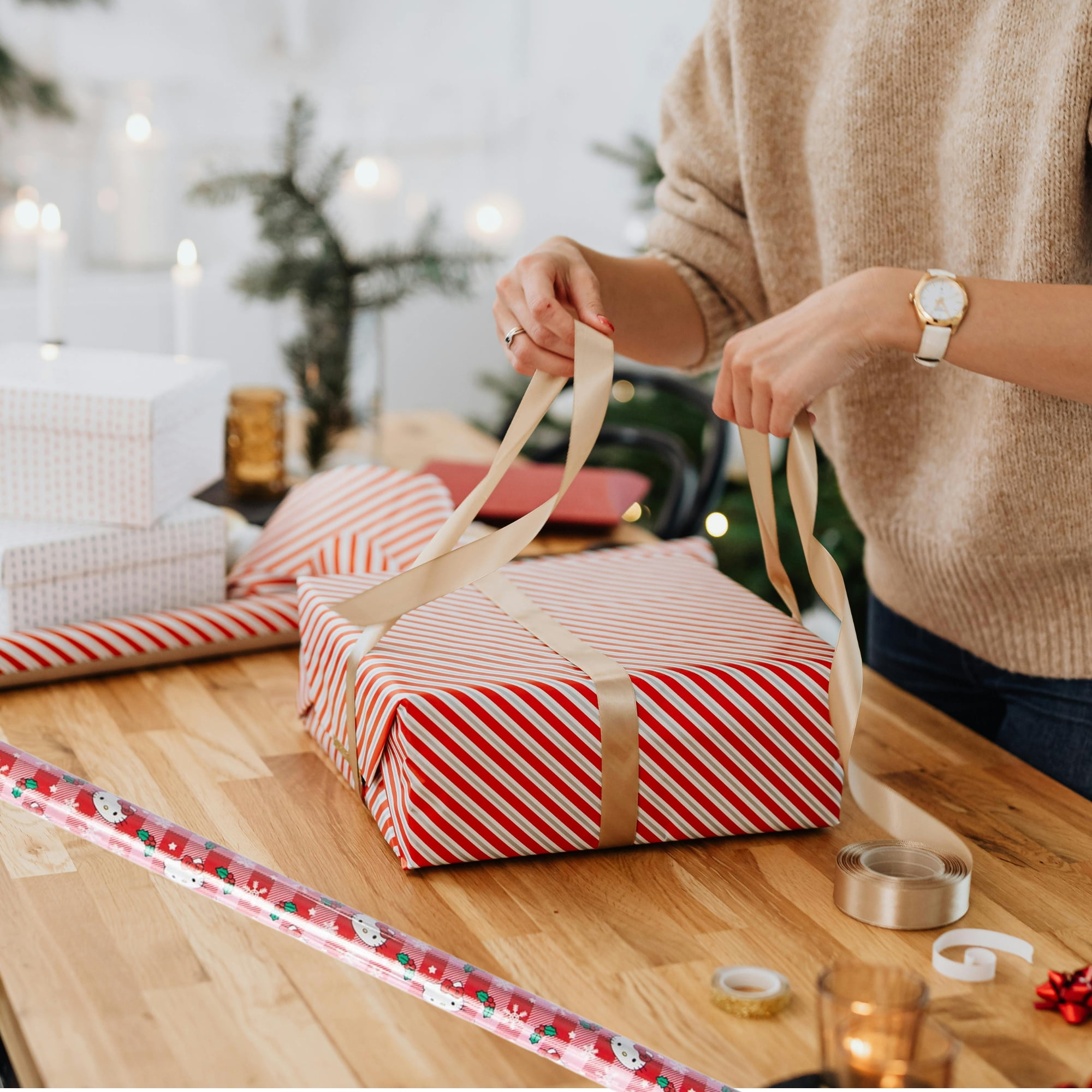 Greenbrier International Hello Kitty Christmas Wrapping Paper, Festive Red Plaid Gift Wrap for Holidays and Birthdays (50 sq ft) mwlfx