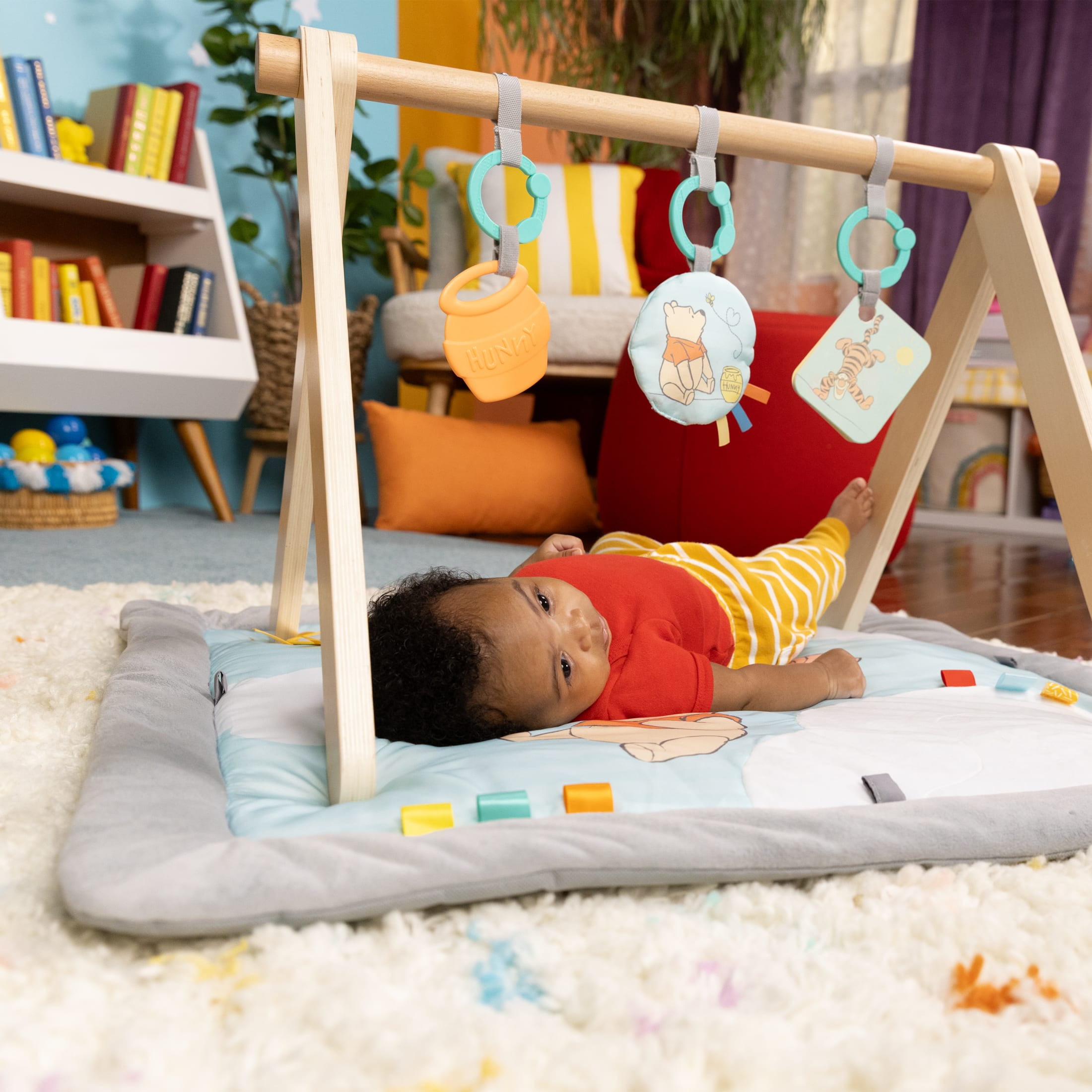 Bright Starts Disney Winnie the Pooh Once Upon a Tummy Time Activity Gym (Blue, 30 in x 30 in x 18.5 in) gbe0j