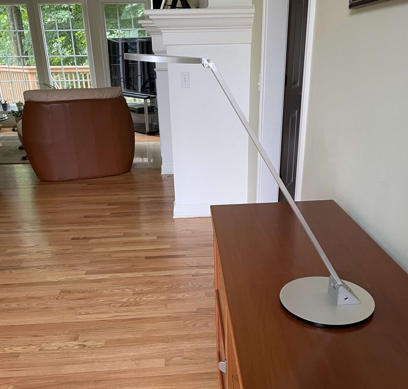 Tensor Slim Line O LED Desk Lamp, Foldable Task Light with 18 in Hinged Arm (Silver, 12W) u22k8